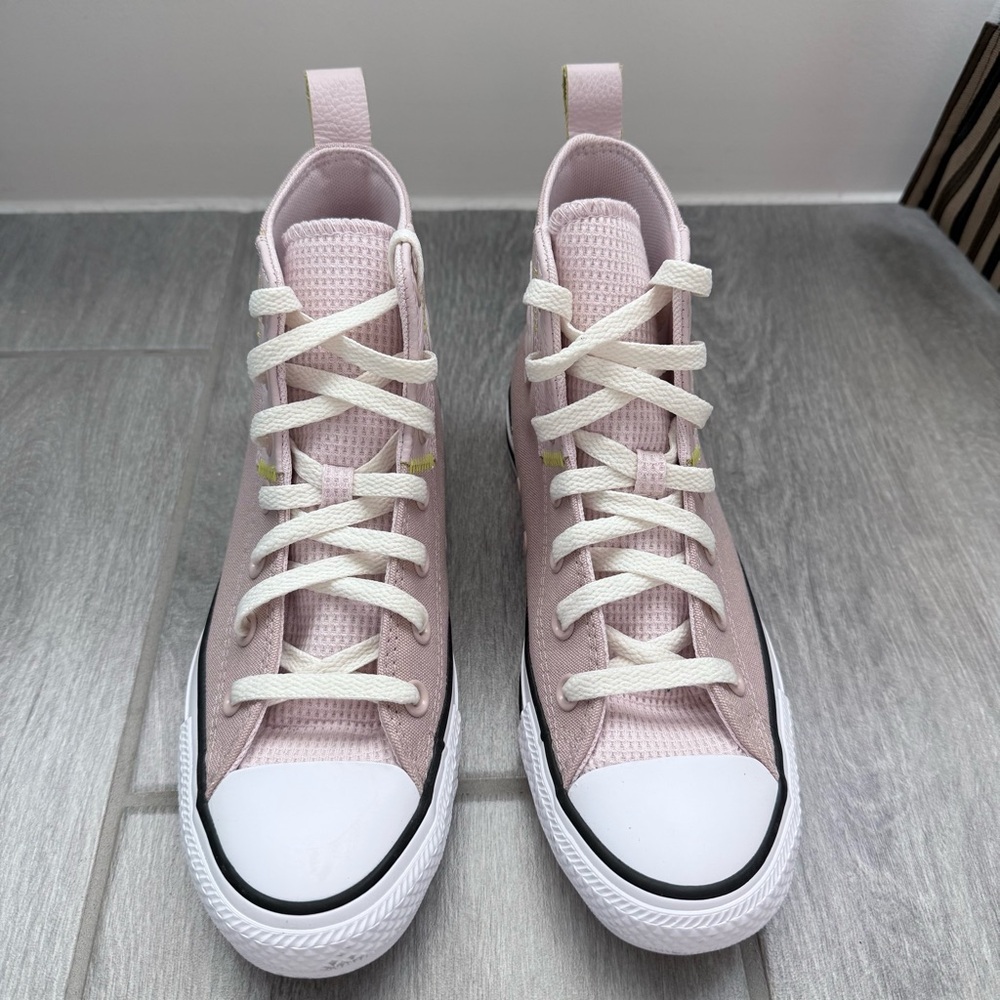 Converse Chuck Taylor All Star Women's Shoes Size 7.5 - Picture 3 of 11